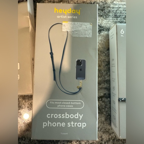 New in box heyday electronic/iPhone 4 piece bundle. Get all 4! - Picture 3 of 5